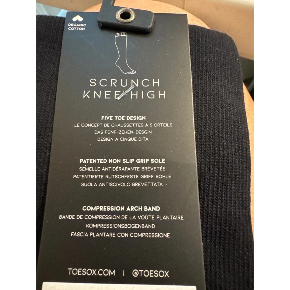 ToeSox Womens Scrunch Knee High Socks M Black Grip Pilates Yoga Ballet Core